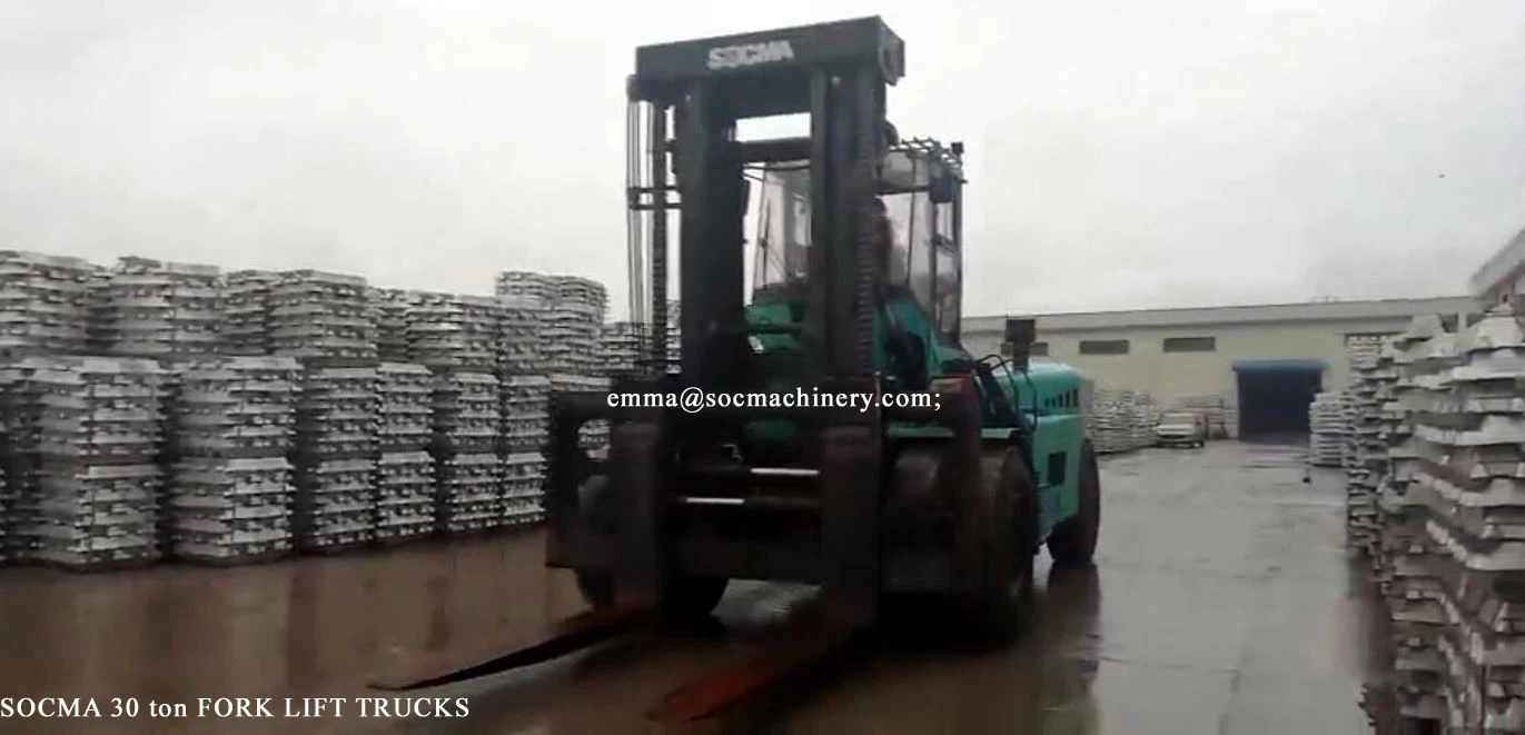 30 ton fork lift trucks