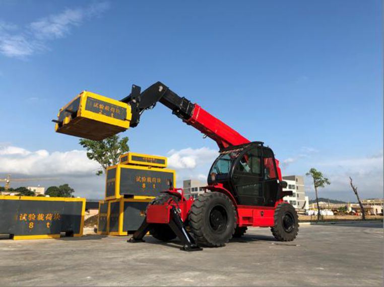 heavy duty all terrain forklift