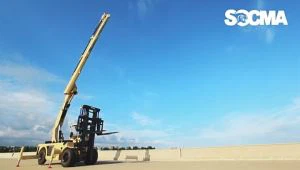 大型フォークリフトクレーン20トン