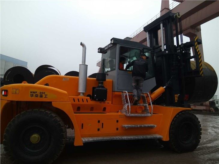 25TON Heavy Duty BIG Forklift With Roll Prong For Sales Rental Application Steel Coil Port Depot Warehouse Stone Exploit Steelworks Sea Port River Port International Shipping Line Domestic Shipping Line Steel Factory