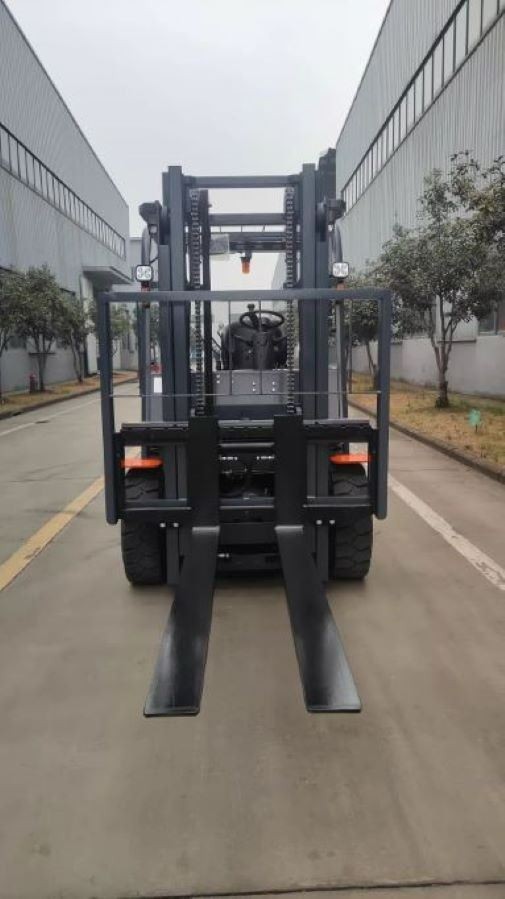 5トンフォークリフト 中国カスタマイズ 5 トン電動フォーク リフト倉庫機器メーカーと工場